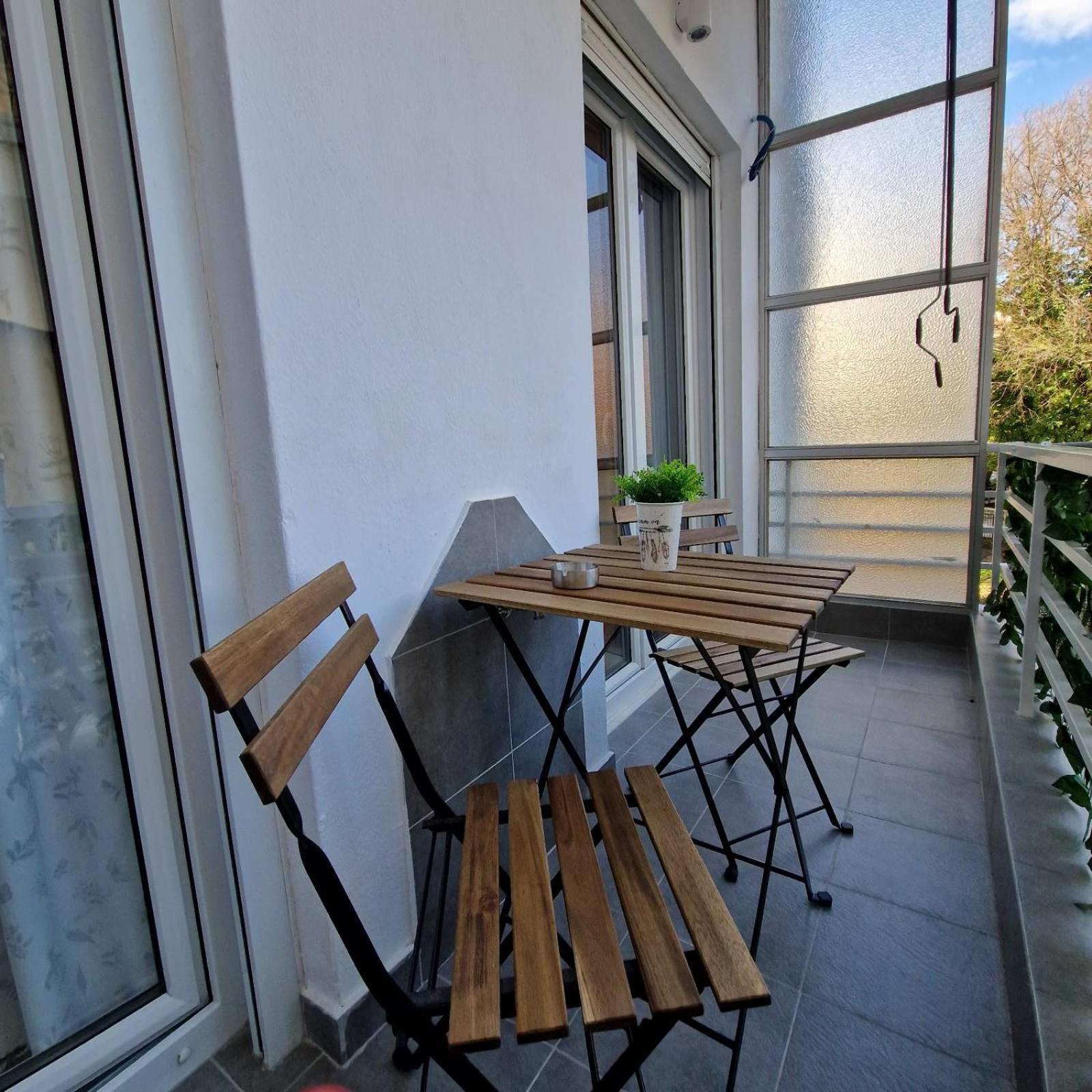 N&S Apartment B Edessa Bagian luar foto