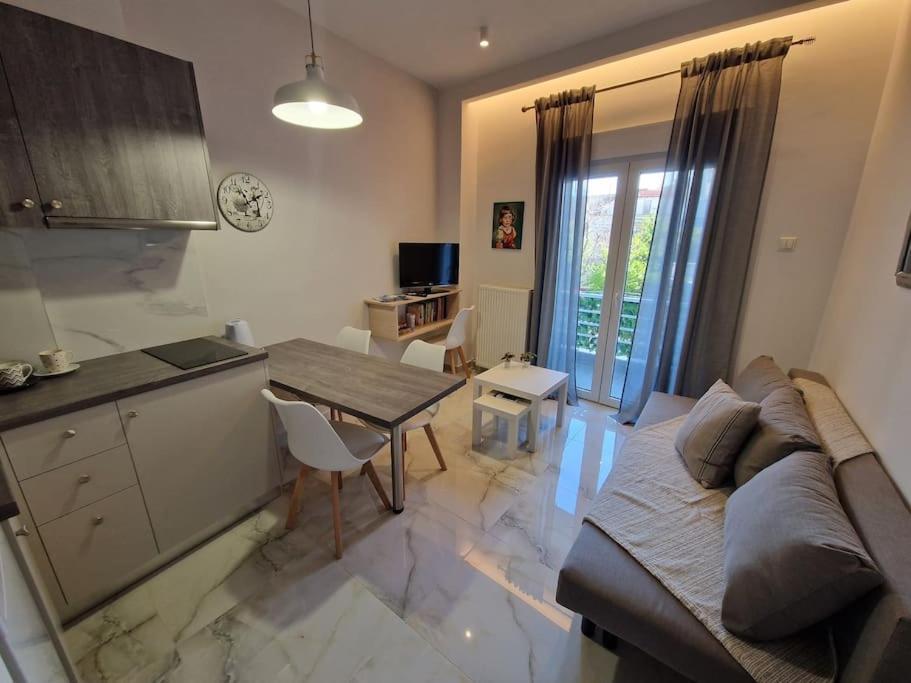 N&S Apartment B Edessa Bagian luar foto